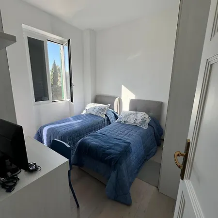 דירה Penthouse With A Sky-sea View *