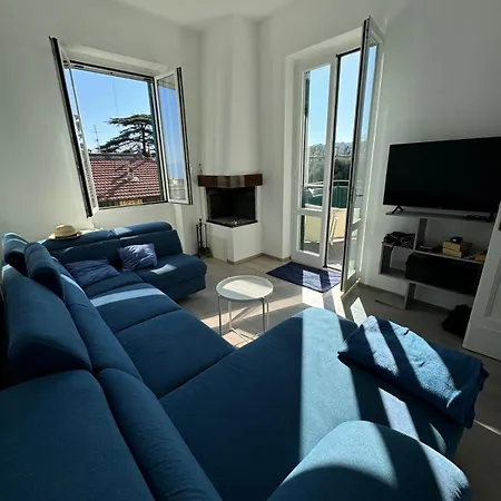 아파트 Penthouse With A Sky-sea View