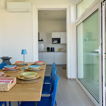 Penthouse With A Sky-sea View 아파트 아렌자노